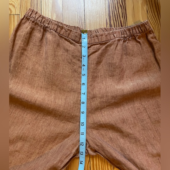 100% linen Eileen Fisher pant. Perfect Fall color to dress up or down. - Picture 6 of 7